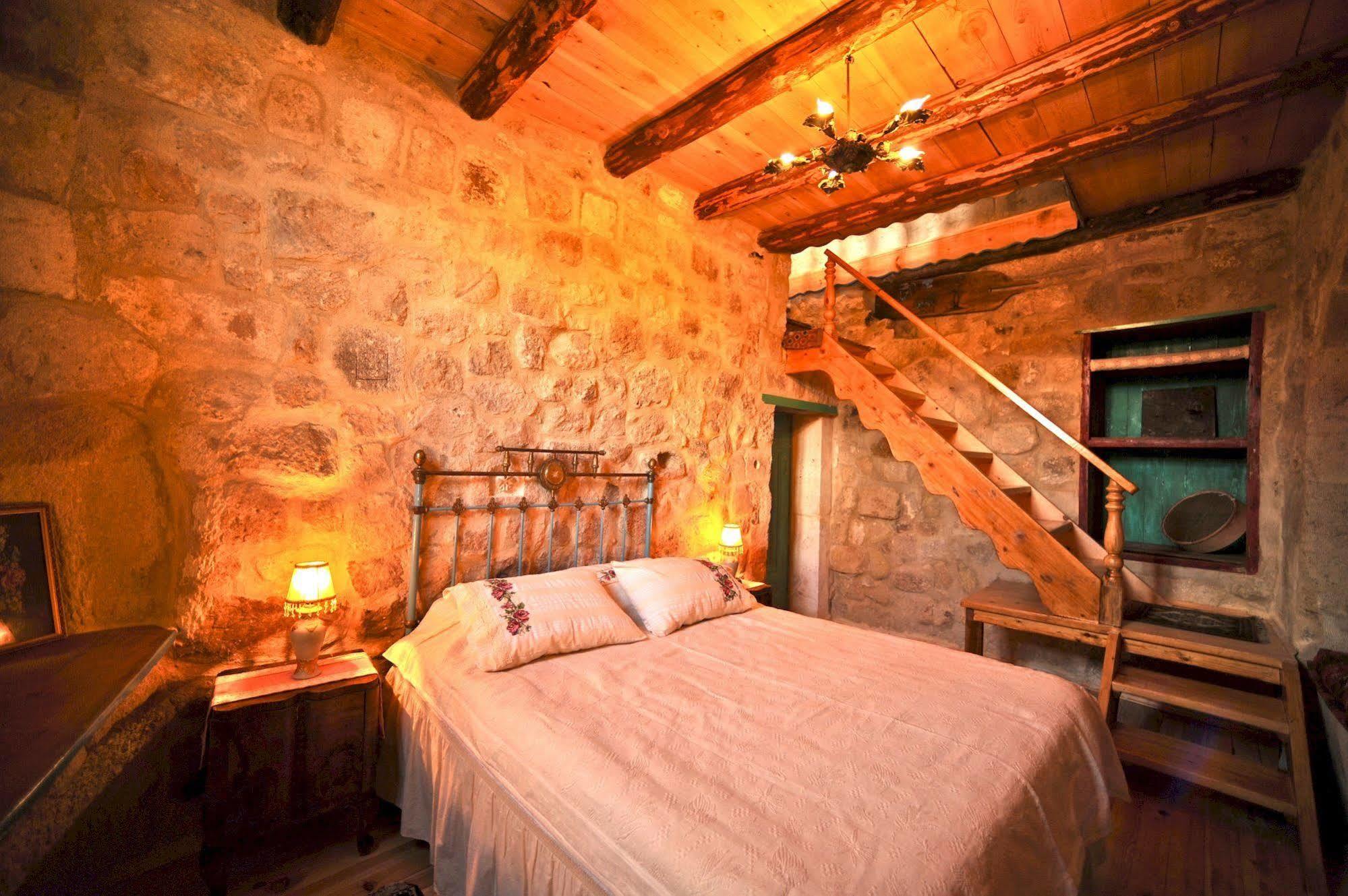 Anitya Cave House Apart Hotel Ortahisar Esterno foto
